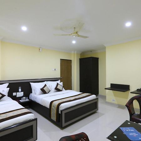 Madrasi Airport Hotel - Saibala Ченнаї Екстер'єр фото
