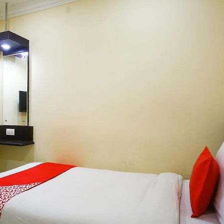 Madrasi Airport Hotel - Saibala Ченнаї Екстер'єр фото